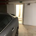Griff Apartment *