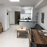 Griff Apartment *